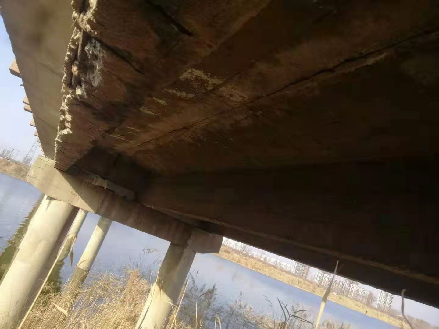 卢龙道路桥梁结构的常见病害